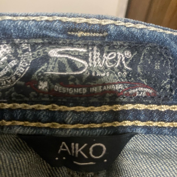 Silver Aiko Mid Length Capri - Picture 9 of 10